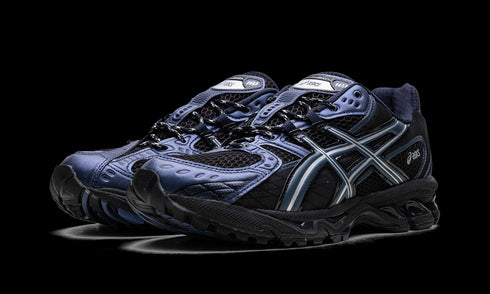 GEL-Nimbus 10.1 "Black / Grand Shark"